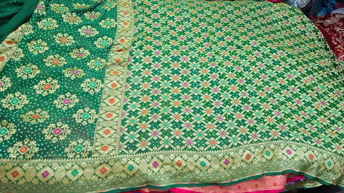Emerald Lattice saree laid flat